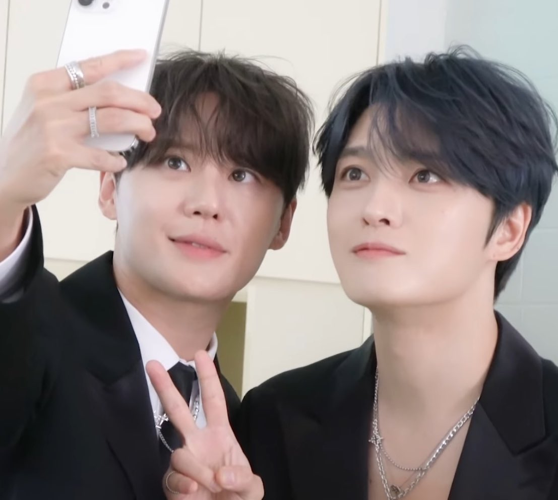 tar_o2's tweet photo. #구동방트친소
#JX_트친소 
#구동방_트친소 
#김김_트친소 

원래 혼자 조용히 덕질하다가 jx보구 더이상 조용히 살수없어서 새로 팟떠요,,현김김얘기를 많이 할꺼같지만 구동방추팔도 조아하오 나랑 트친해주오 그대들,,, 🩷
(현박 좀 지뢰,,)but,흐린눈
하트눌러주시오 찾아가겟소이다 https://t.co/MKXuXc0o9o