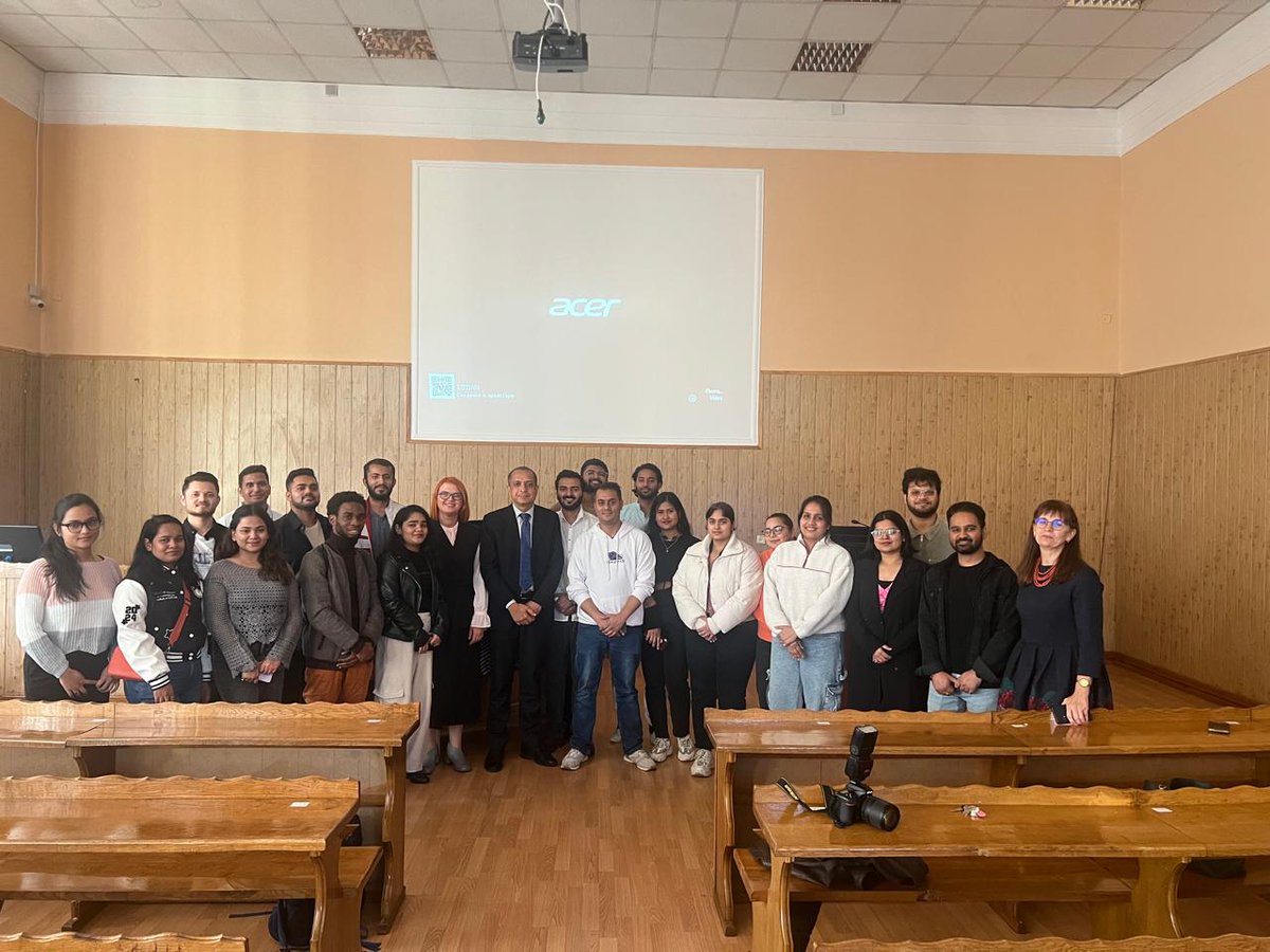 Met the Rector of the Ternopil National Medical University, Dr. Mykhailo Korda and the undergraduate Indian students. Thanked the rector for the valuable support extended to our students. <a href="/TDMU_UA/">ТНМУ</a>