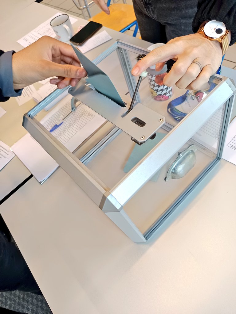 LyceeJeanMace's tweet photo. L'apprentissage de la démocratie et de l'engagement se travaille aussi au 🏫.
Après une belle campagne électorale, les élèves ont voté jeudi dernier pour leurs élu(e)s au CVL.
Félicitations aux élu(e)s et bravo à toutes et tous pour la participation.
@Dsden57 @acnancymetz https://t.co/MCEi7fbUC1