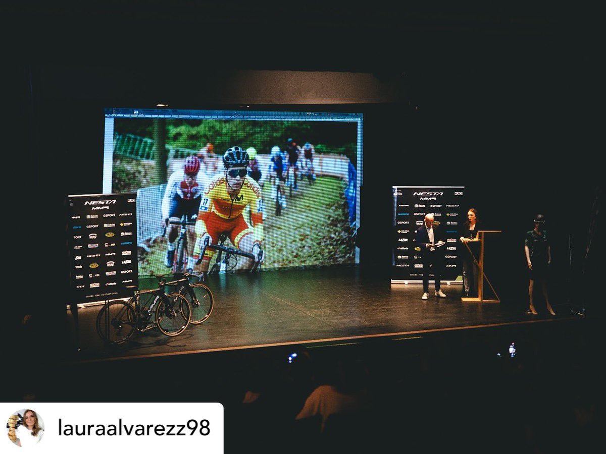 La temporada de Cyclocross ya está en marcha. Una de las principales estructuras es el equipo <a href="/nestacx/">NESTA - MMR cycling team</a> .  El pasado viernes fue su puesta de largo en Siero-Asturias. Mucha suerte a todo el equipo dirigido por <a href="/DaniAnia116/">Dani Ania</a> #cyclocross <a href="/LauraAlvarezz98/">Laura Álvarez</a> #siero #Asturias