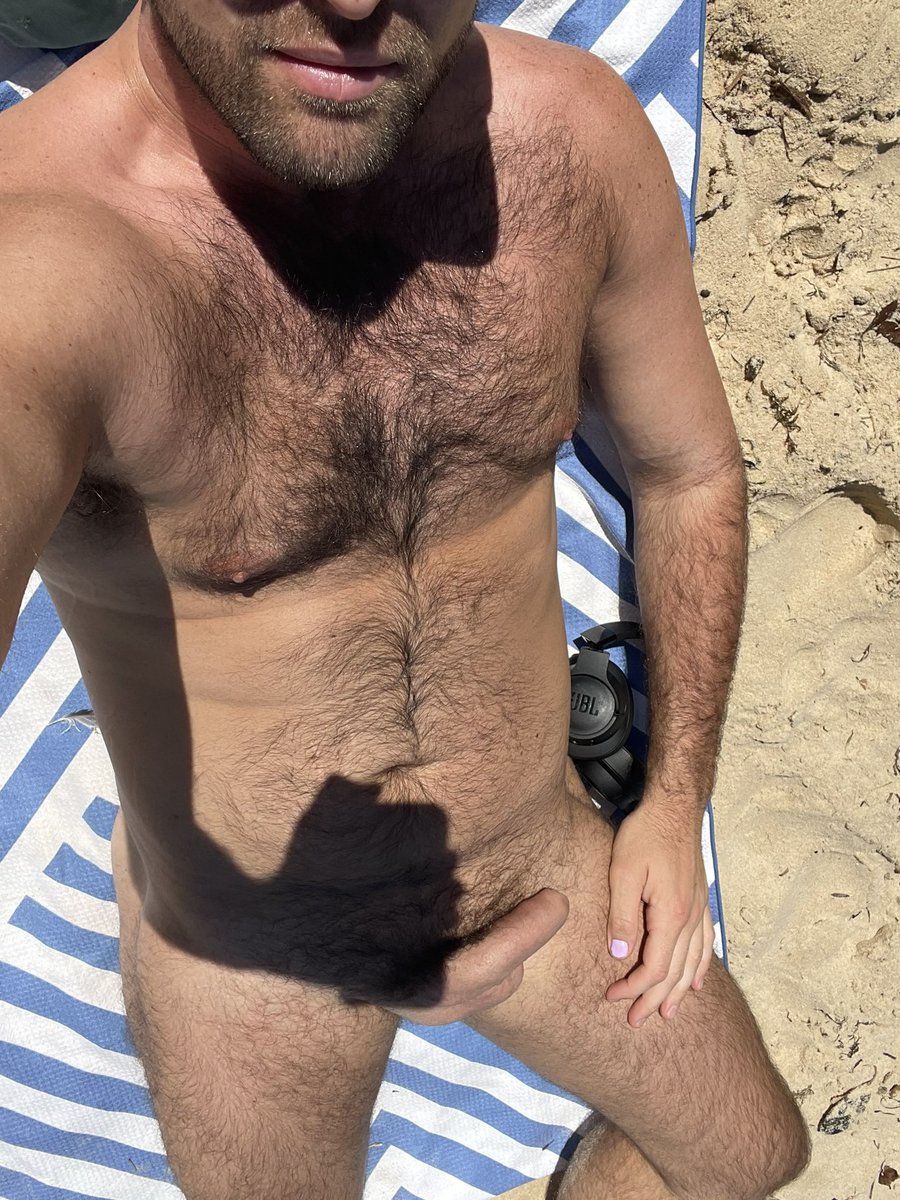 Just before a stroll through the bushes @ObeliskBeachSyd