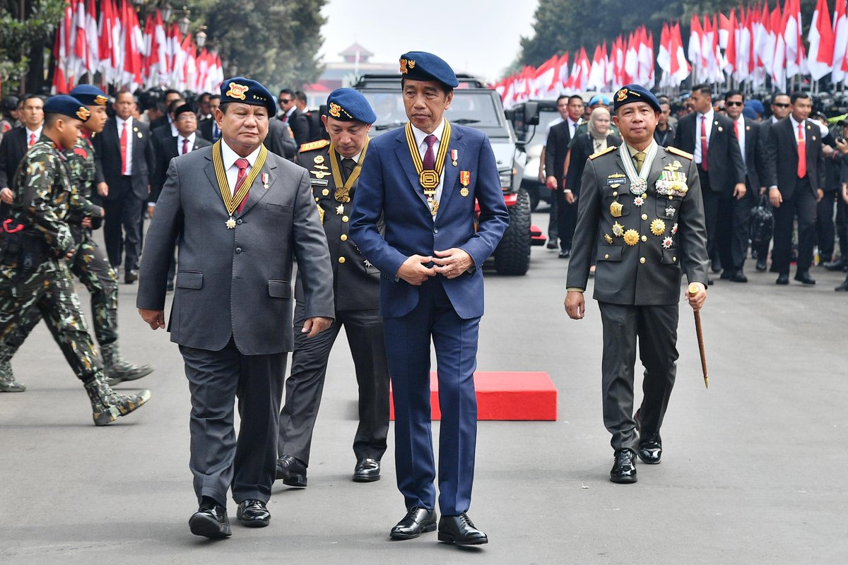Hari ini dilaksanakan Apel Kesiapan Pengamanan Pelantikan Presiden dan Wakil Presiden 2024, sebagai bukti kesiapan untuk menjaga keamanan pada momen penting 20 Oktober mendatang.

Terima kasih atas penghargaan Medali Kehormatan Keamanan dan Keselamatan Publik (Loka Praja