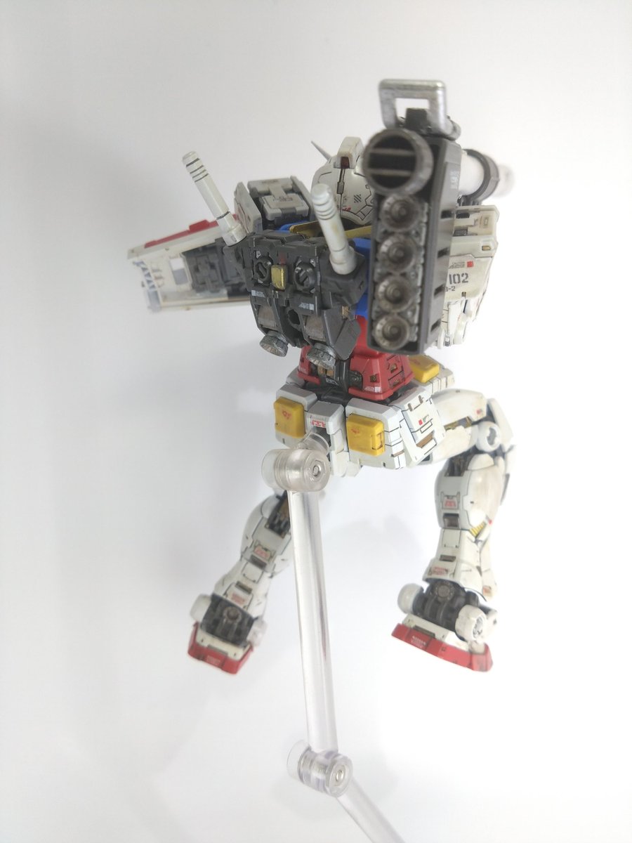RGガンダムver.2できた!
背面まで情報量たっぷりで良き 