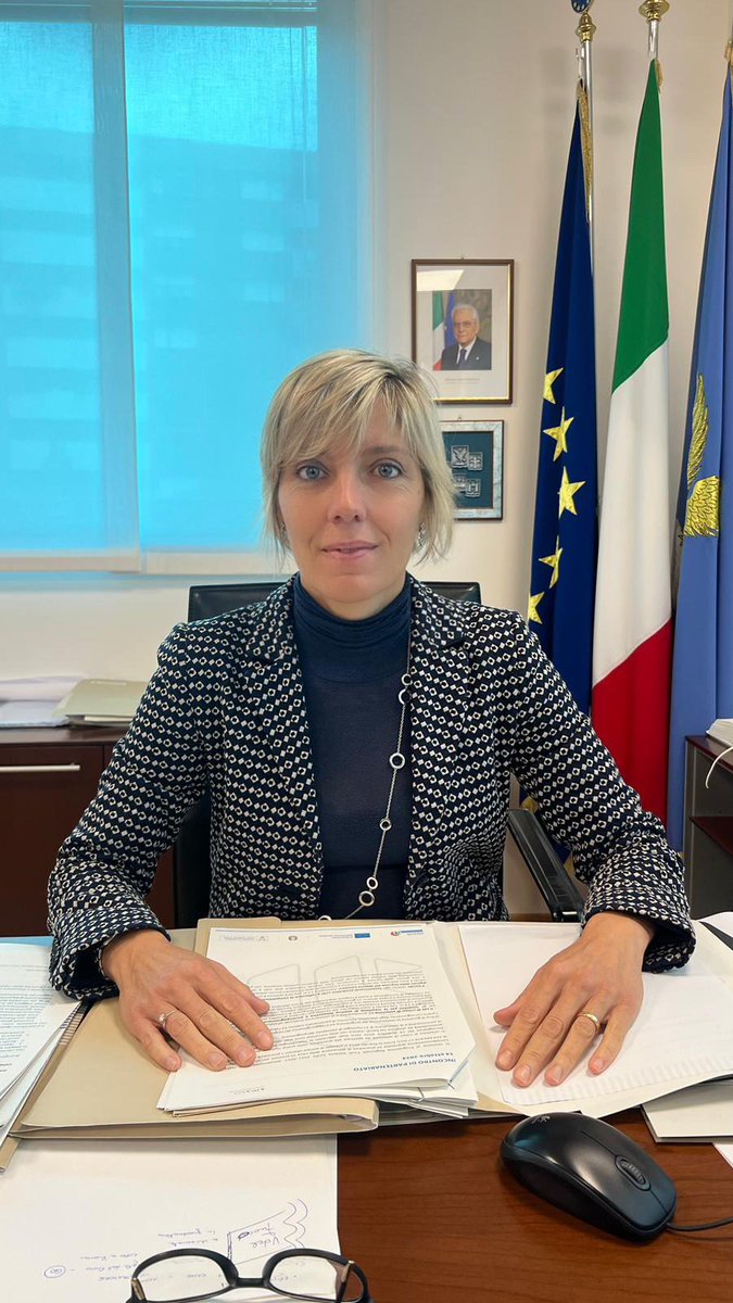 barbara_zilli's tweet photo. Buon lunedì ☀️con la riunione di partenariato del PR FESR 2021-2027 per parlare di investimenti a favore della competitività del territorio regionale!
#prfesr
#riunione
#partenariato https://t.co/oRvce5jR4Q