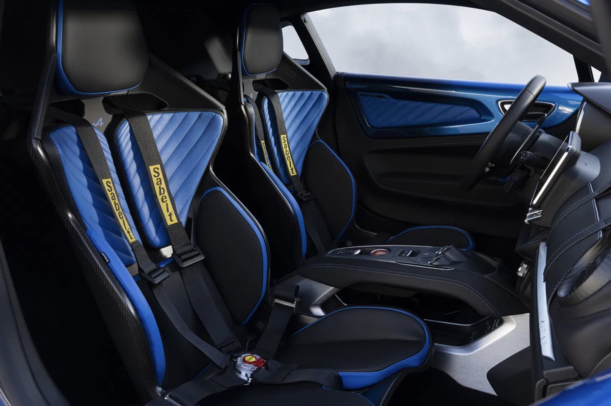 PistonHeads's tweet photo. Wild new Alpine A110 R Ultime packs 350hp - and costs over £200,000...

https://t.co/xlZwxlIdLf https://t.co/viexL0MGQ0