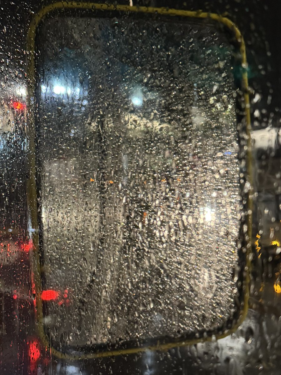 Cyclists, on the dark and wet morning, please use lights. I need them to see you 🙏. This is the view most bus and lorry drivers have in this type of weather. Let’s help each other to stay safe #staysafe