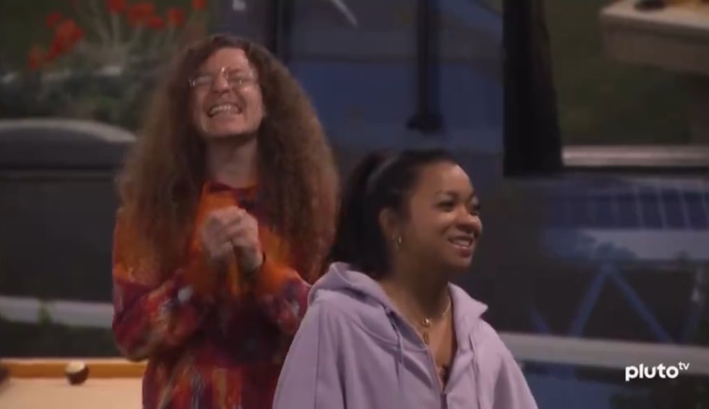 MacTalksBB's tweet image. so glad I got Quinn proof of life before going to bed… keeping my fingers crossed that I’ll be waking up to piles of wrap party content, oomfies tag me in anything good!!!!! 😎 #BB26