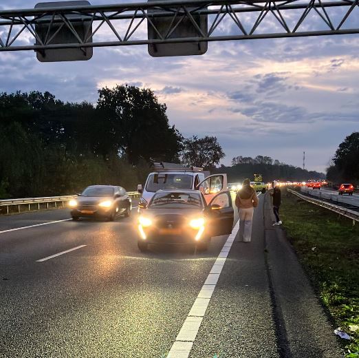 Ongeval op de A67 veroorzaakt vertraging bij Geldrop
