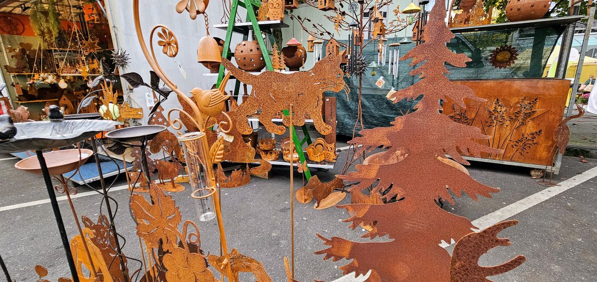 UMZiegeroski's tweet photo. Photos from the Market Days 2024 here๐ถโโ๏ธ๐๐๐๐๐ชด๐บ๐๐๐๐๐ฅ๐ฝ๐ง
๐โ๐ซ๐ฅ๐๐๐ญ๐ฏ๐ฅ๐ท๐ป๐ง๐๐ #Neuwied #Markttage #marketdays #Herbst #fall #autumn #harvest #art #food #wine #books #charity https://t.co/uX0UY6fHNe