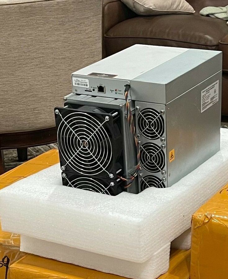 OrlaCarlinn's tweet photo. Just bought my Bitcoin mining setup, and soon I'll be mining from home! Let’s call it "Home Mining" 😅🤙 No more middlemen—just me, my rig, and that sweet Bitcoin flow! 🚀

Who’s ready to join the #HomeMining revolution?

#BitcoinMining #DIYMining  #StackSats  #Bitcoiners #HODL https://t.co/IMx2PQhf1d