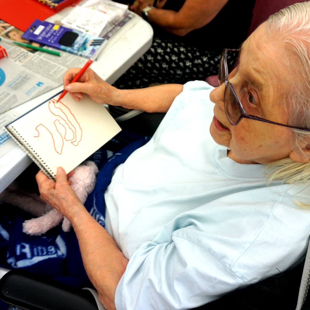 Whitgift House residents enjoyed a lovely afternoon of Arts &amp; Crafts in the Community Room.

#whitgiftcare #croydon #careincroydon