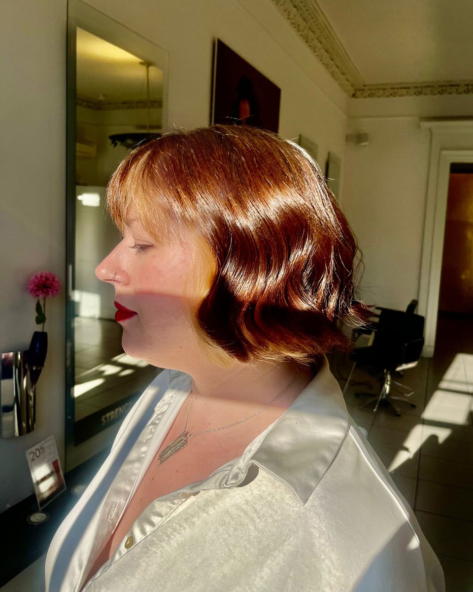 cmhairdressing's tweet photo. From classic to French, there's a bob for every vibe! Cameron nails it with this chic look. We can't get enough of that cute blonde panel. And, what about the shine! ✨ Shop online for Charlie Miller Gloss Oil for smooth, shiny hair every day! https://t.co/CyoQmuezGB 
#boblife https://t.co/WtksHzpk9c