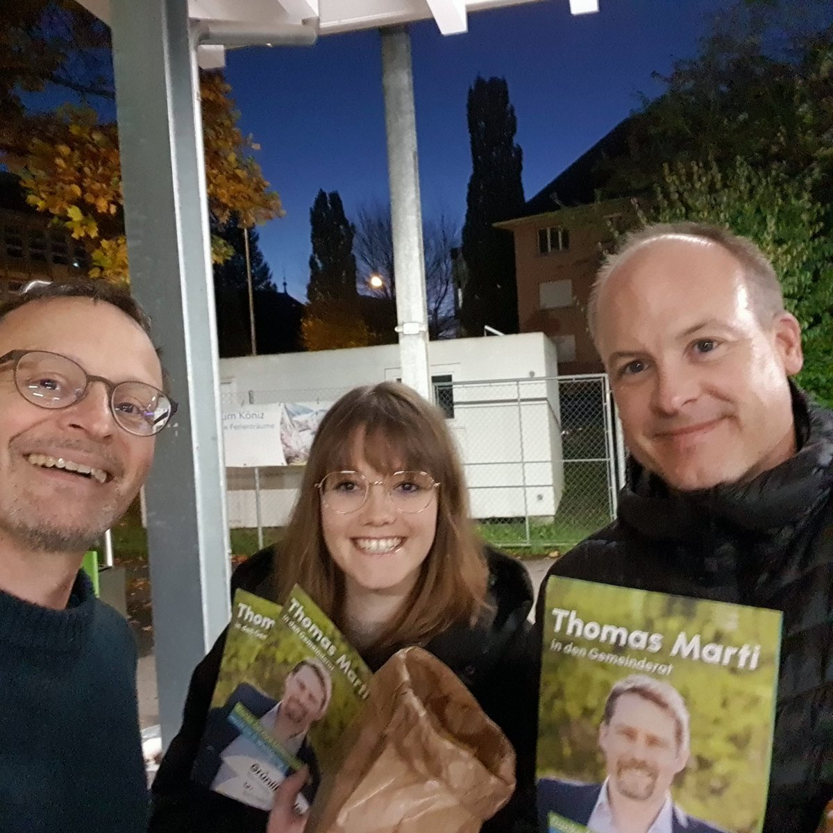 Schlussspurt für Thömu Marti: 🥐 verteilen mit Sarah Hebeisen und Roger Tanner...