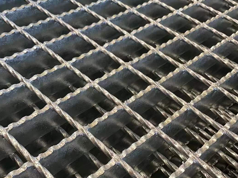biaobowiremesh's tweet image. #China Flat galvanized steel grate cover: Efficient drainage, durability. 🛠️ Elevate your project! 💧Learn more:  bit.ly/3VA8FfV #DrainageExcellence  #BiaoboWireMesh  contact us:+86 13785260627 Email：admin@bometalgrating.com beststeelgrating.com