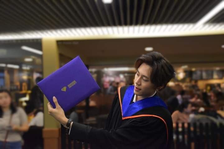 KaiChaweewan's tweet photo. กลับมาดูอีกกี่ครั้งก็ภูมิใจ

#bb0un https://t.co/C2DsdbOQWg