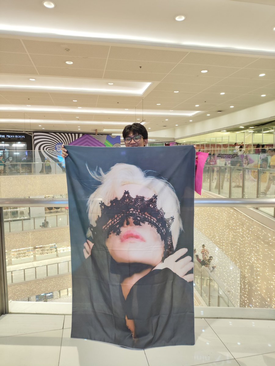 super late post!!!

thank you po <a href="/pompomliuren/">Z | BL era</a> / <a href="/LIUNIVERSE2024/">LIUNIVERSE</a> and @renyanglow for the event! i had so much fun yesterday po 🥹🥹🥹🩷🫶

#IntoTheLIUniverse