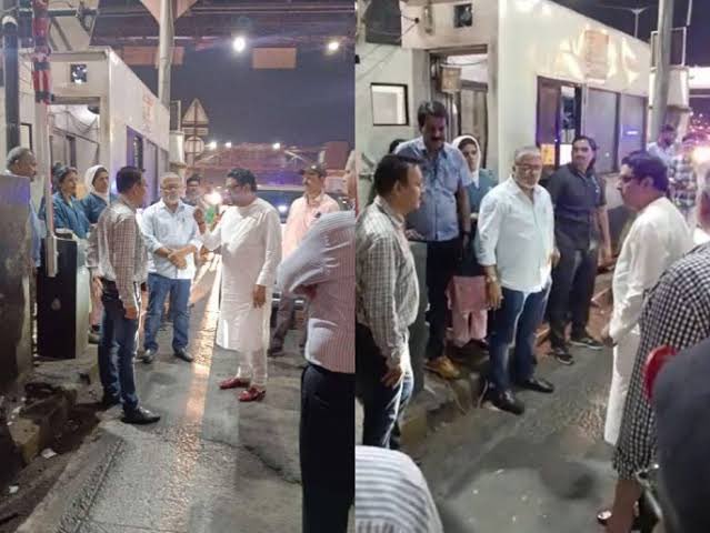 rajupatilmanase's tweet photo. "आमच्या लढ्याला यश मिळालं!!"

आज वर्षानुवर्ष महाराष्ट्र नवनिर्माण सेनेने टोल विरोधात दिलेल्या लढ्याला यश मिळालं आहे. टोलमाफी आणि मुंबईच्या सीमेवर असलेल्या टोलनाक्यांचा मुद्दा हा सर्वप्रथम मनसे अध्यक्ष मा. श्री. राजसाहेब ह्यांनी उचलून धरला. 

त्यांच्या नेतृत्वात मुंबईच्या टोलनाक्यांवर महाराष्ट्र सैनिकांनी अनेकदा आंदोलने केली. स्वतः सन्माननीय राजसाहेब ह्यांनी सुद्धा टोलनाक्यांवर वाहनांच्या होणाऱ्या गर्दी विरोधात रस्त्यावर उतरून एल्गार पुकारला. आज मंत्रीमंडळाच्या अखेरच्या बैठकीत मुंबईतील पाचही टोलनाक्यांवर हलक्या वाहनांना टोलमुक्त करण्याचा निर्णय घेण्यात आला. 

या निर्णयाबद्दल राज्यसरकारचे आभार आणि सन्माननीय राजसाहेब व टोल विरोधी आंदोलनात सामील प्रत्येक महाराष्ट्रसैनिकाचे मनःपूर्वक अभिनंदन!!

#RajThackeray #Maharashtra #TollNaka #MNS
