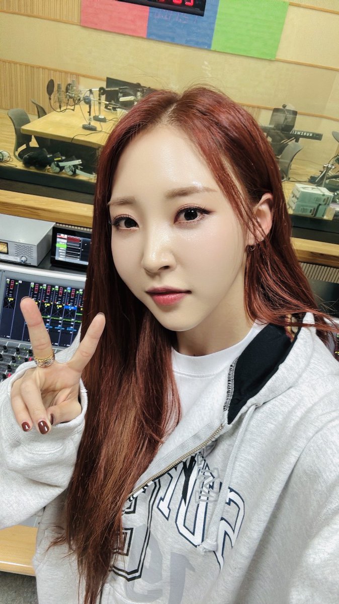 마마무(MAMAMOO) tweet media