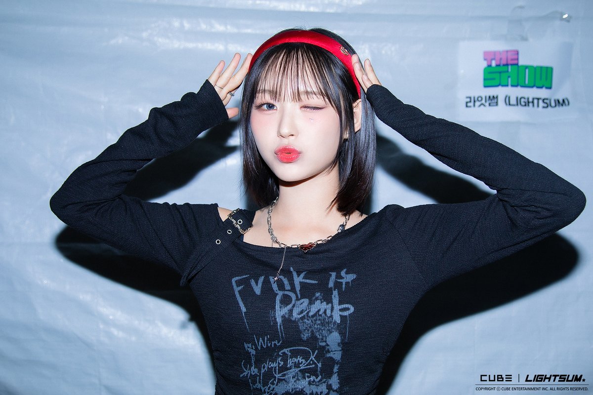 CUBE_LIGHTSUM's tweet image. [📸] LIGHTSUM SBS M &amp;lt;더쇼 가을소풍 in 금산&amp;gt; 비하인드

더 많은 사진은 LIGHTSUM Weverse Media에서 확인하세요! 📃
📎 weverse.io/lightsum/media…

#LIGHTSUM #라잇썸
#POSE