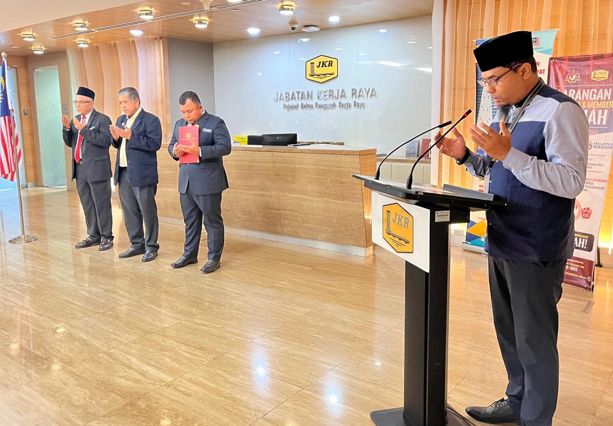 Ir. Ust. Hazery tweet media