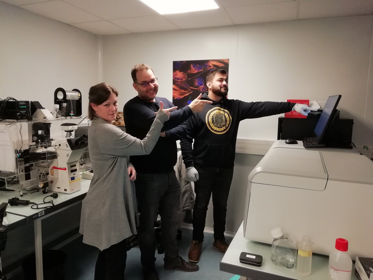vizgen_inc's tweet image. 💥 Recently, @vizgen_inc & @GenethonFr team joined forces for an epic mission-installing & powering up the MERSCOPE Ultra™ !
🔬With the #MERSCOPEUltra in their arsenal, the @GenethonFr team are on a quest to unlock new insights into what’s possible in #SpatialGenomics!