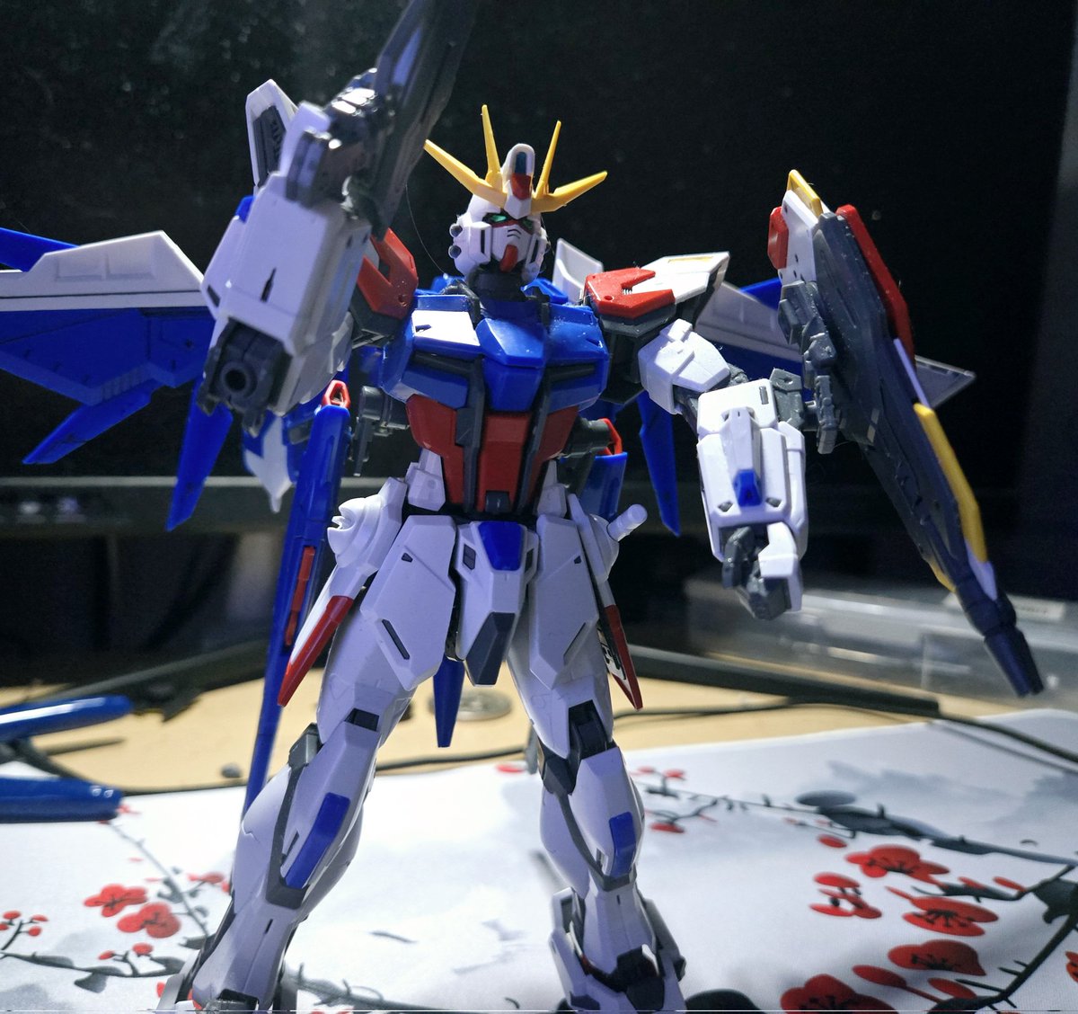 TheJwhatever's tweet photo. Finally took the time to finish this guy. Really fun build. Gonna apply decals and top coat later https://t.co/s6jf848X4h
