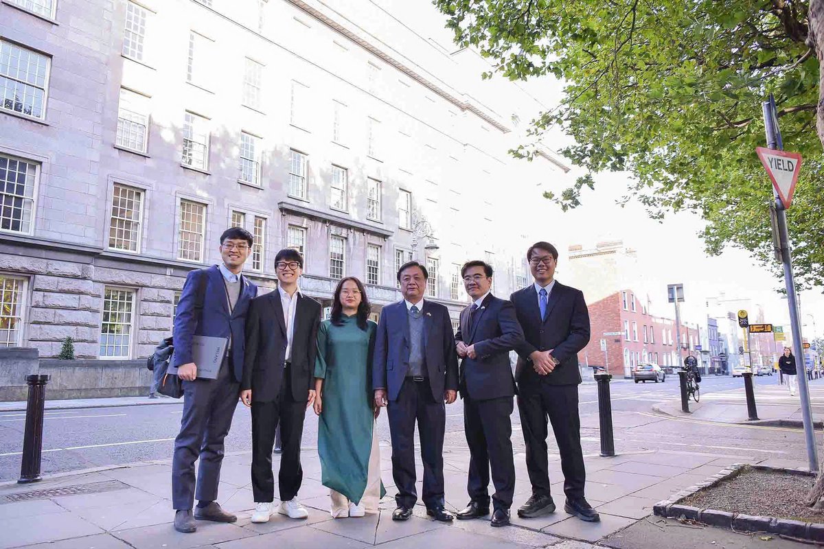 Ireland in Vietnam 🇮🇪 tweet media