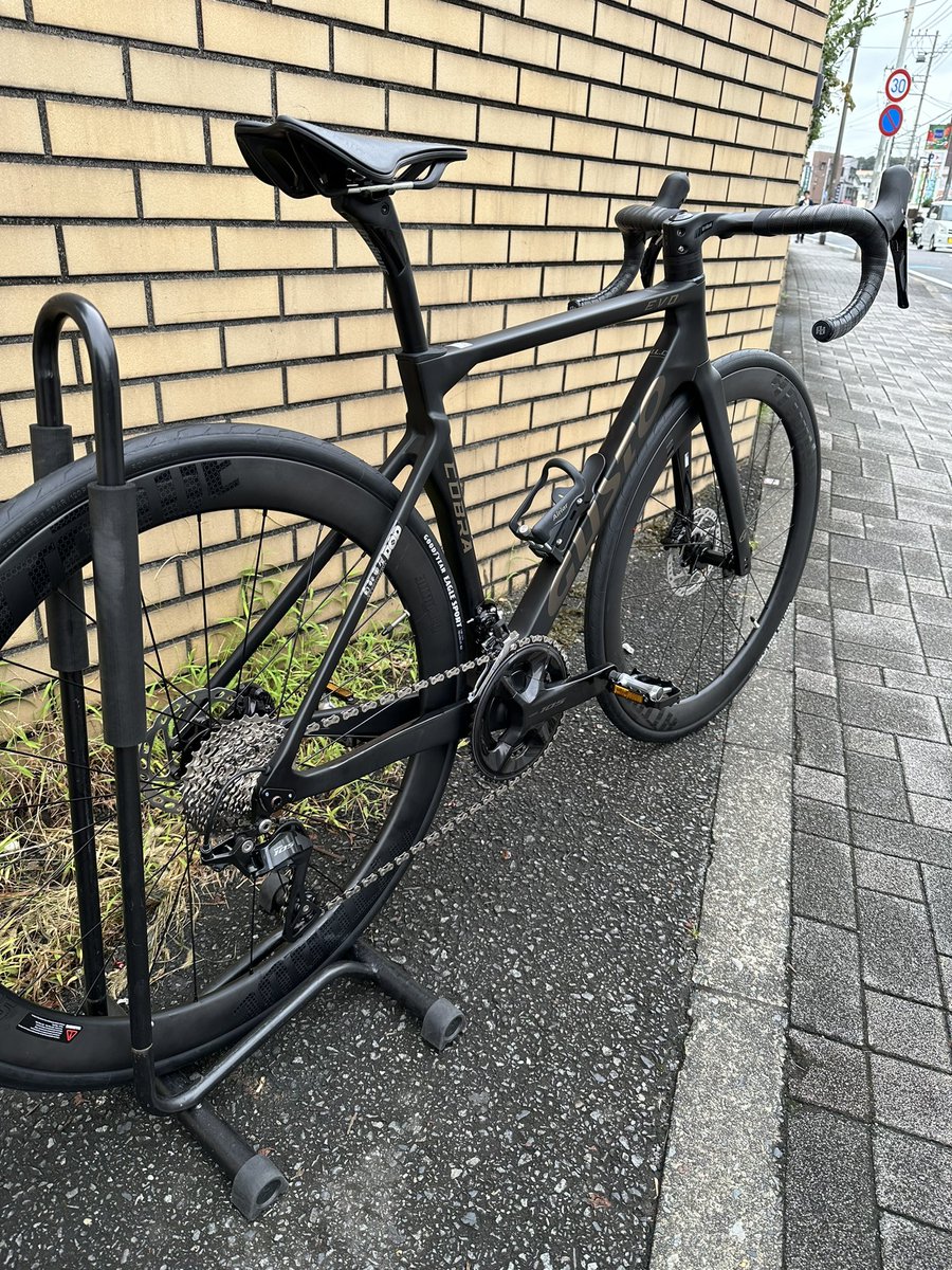GUSTO COBRA EVO ELITE ULTRA ご納車いたしました。 カーボンホイール