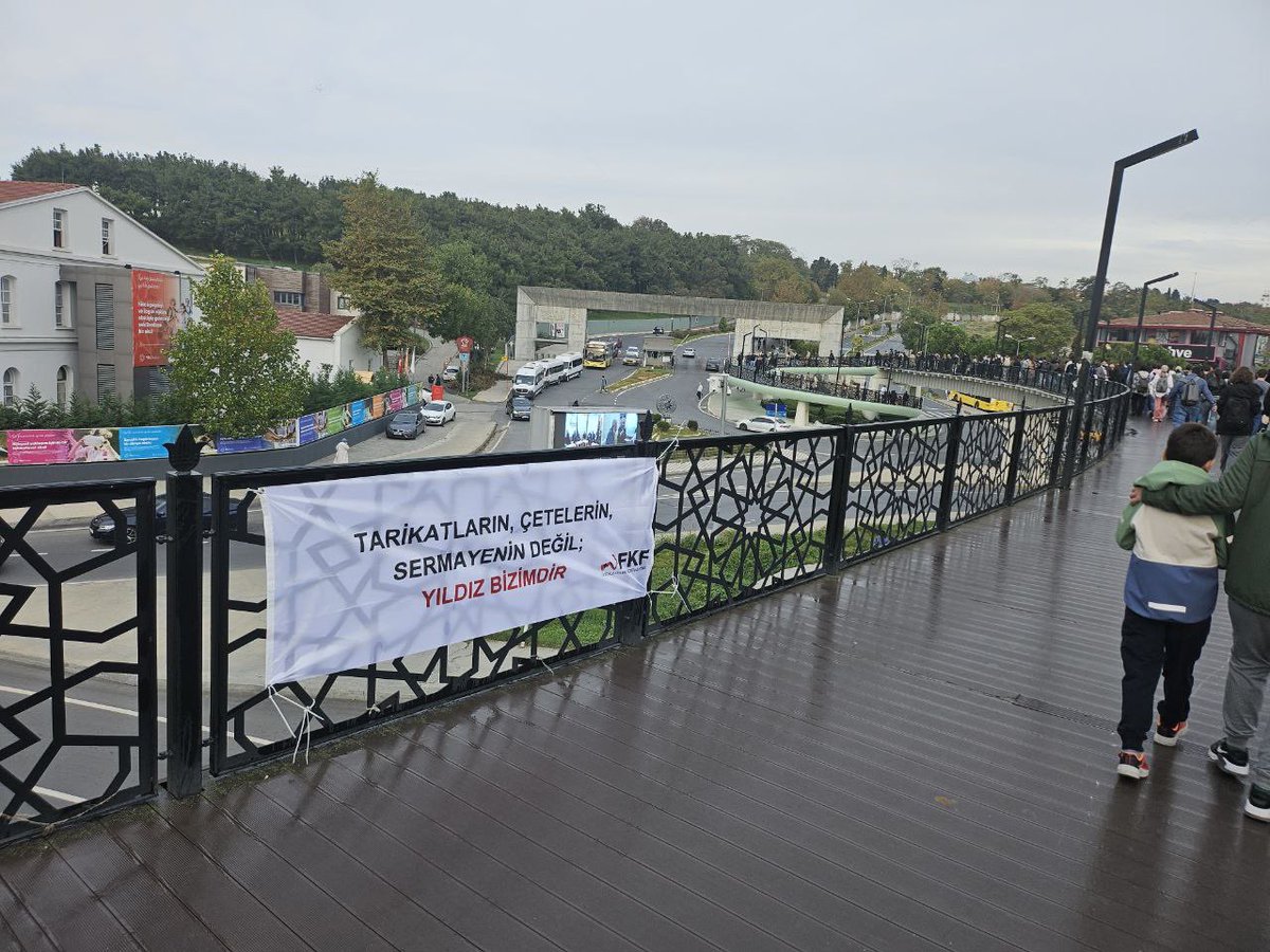 FKFYildizTeknik's tweet image. Tarikatların, Çetelerin, Sermayenin Değil; Yıldız Bizimdir! 

#ytü #fkf