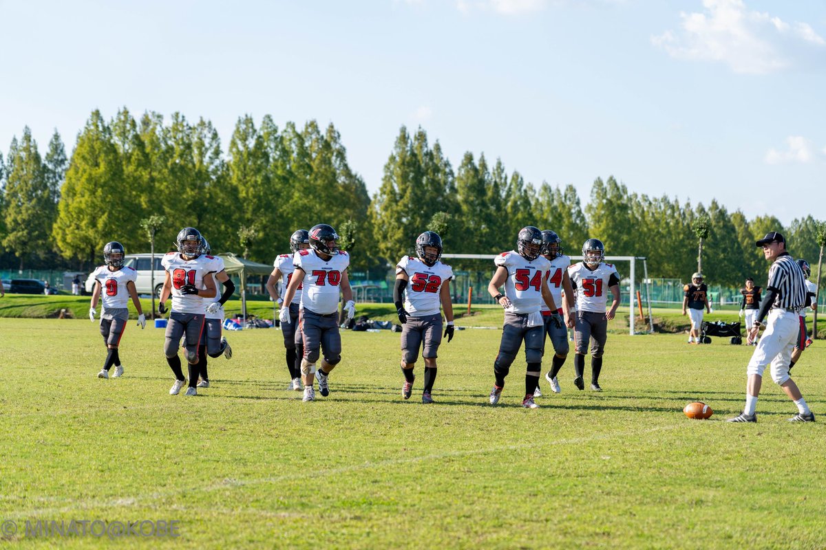 KamakuraLazarus's tweet photo. 10/13(日) 公式戦@大宮
中の人です。
公式戦第３戦 ブランディングス戦で、今シーズン初勝利を挙げることができました。

応援いただき、ありがとうございましたm(_ _)m

#アメフト #アメリカンフットボール #AmericanFootball  #選手募集中 #マネージャー募集中 #スポーツ #JPFF #月曜からアメフト https://t.co/v9b28aGx3P