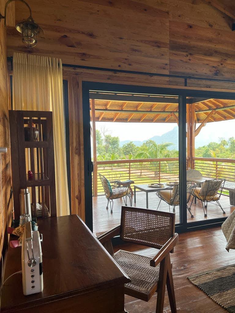 mayaspeak1's tweet photo. My favourite spot in every room! (part 2)
Here are a few of my favourites:
#ShahpuraBagh (@shahpurahotels)
#BaghVillas
#SatoriMulshi
#SoloTravel #Wanderlust #WritersProcess #WritingEnvironment #MayaSpeak https://t.co/7eF2ECb3M5