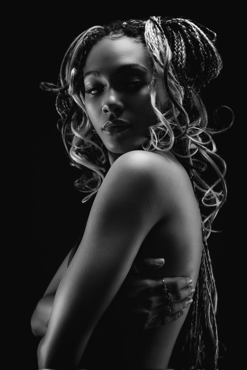 imyfilms's tweet photo. Seductive https://t.co/yElqO3brSc