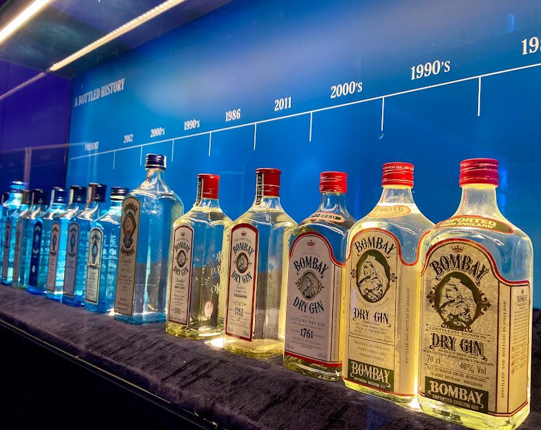 flyingjok's tweet image. Moved to #Overton and had no idea this gem was just five minutes away! Time to plan some extra dog walks… with a detour to #BombaySapphire 🍸 #gin #localfind