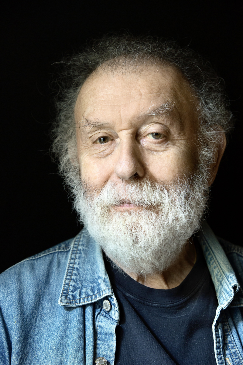 In my latest podcast, US painter Basil King regales us with stories of some of the icons of American art with whom he worked. Listen here. consideringart.com/2024/10/14/con… #artpodcast #art #painting