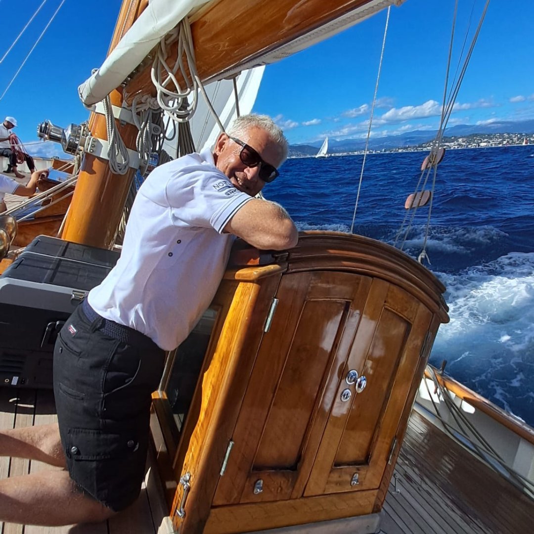 Good vibes and great winds aboard the beautiful Orianda. ⛵Sailing through the regatta, making memories that last a lifetime!  Who’s next to join us on deck?

🌐 noblesse.yachts/regattas/ 
📧 info@noblesse.yachts

#sailing #regatta #classicregatta #sailingworld #classicyacht #sea
