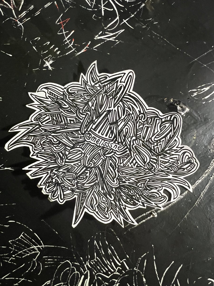 melissanb's tweet photo. Art I made for the Samro #sticker museum 
🖊️
#stickertag #art #streetart https://t.co/XRVGfH1mR5