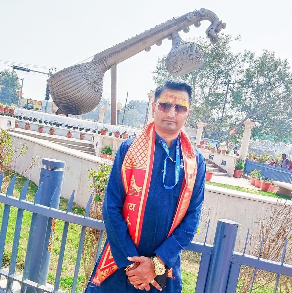 ikaushaldave's tweet photo. ભાજપના મૂળમાં રહેલી અંત્યોદયની ભાવના સાથે જોડવાના હેતુથી સદસ્યતા અભિયાન 2024 અંતર્ગત રાજકોટ શહેરના શ્રી શ્યામભાઈ ડાભીએ કુલ 1001  પ્રાથમિક સદસ્યોની નોંધણી કરી તે બદલ તેઓને હાર્દિક અભિનંદન તેમજ સંગઠનને વધુ મજબુત બનાવવા વધુ સદ��્યોને સાથે જોડો તેવી શુભેચ્છાઓ.

#BJPSadasyata2024 https://t.co/45y3ascACy