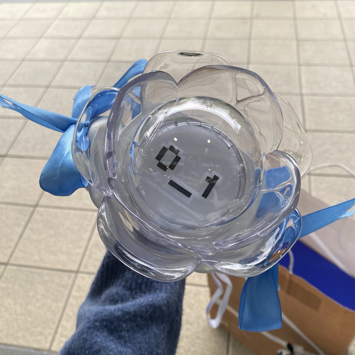 yrinocart's tweet photo. wts lfb ph // pls help rt! :>
#yrino_sells

✰ ZEROBASEONE LIGHT STICK
     ⤷ ₱2,500
     ⤷ bought at MOA Arena Merch Booth for ₱2.9k
     ⤷ used once during concert

mop: gcash/spay
dop: PAYO/2-day reserv.
mod: sdd/jnt
loc: pasig/manila

# zb1 jebering lightstick https://t.co/QfA4pzDTj3
