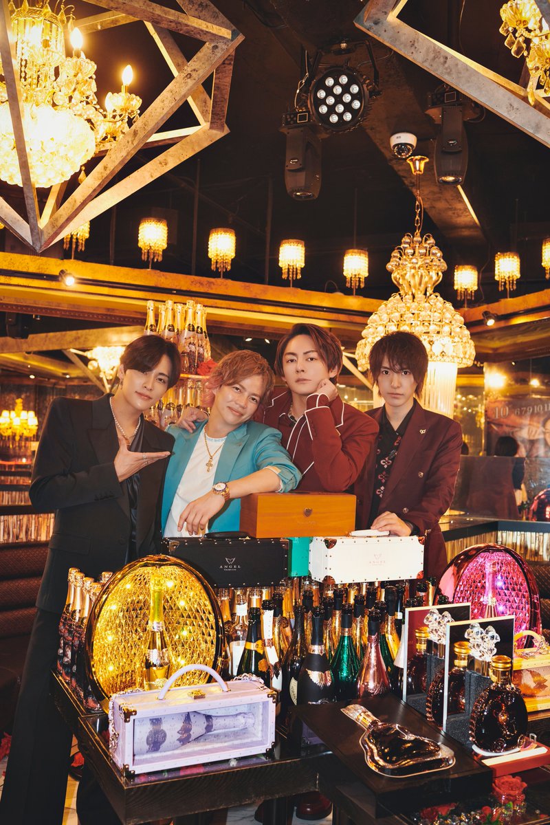 #最後の青汁劇場 × #CANDYレベチ

5年間のフィナーレ本当に有難う御座いました!

ホスト業界が無くなる不安の中迎えた2024年

青汁王子、愛汁こと三崎優太さん、貝汁こと春木開さん、咲人さん、御客様方、仲間達に支えられ走り抜けた
 
僕も皆に恩返しします！

全SNSフォローとリポストで応募下さい！