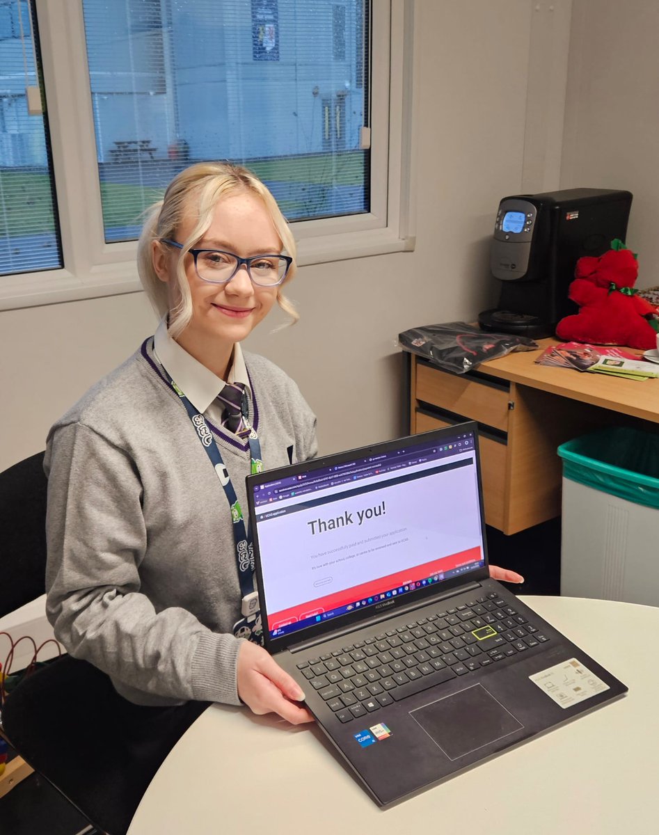 Cant_sixthform's tweet photo. Good luck to Maddy, Head Student @Cant_sixthform @cantonianhs who has submitted her @ucas_online application 🤞#Medicine #ABrighterFuture https://t.co/NE2llbi551