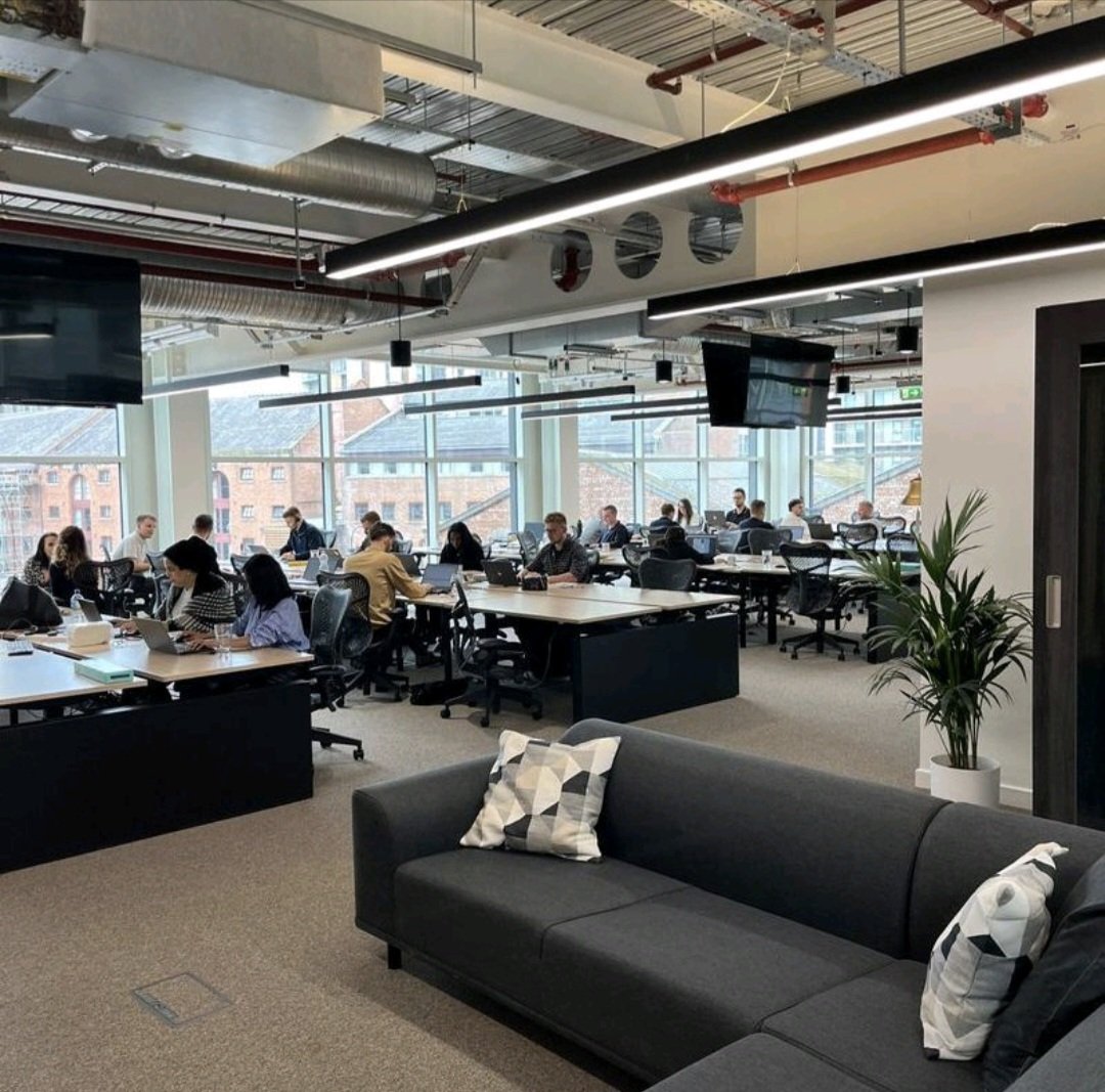 LevelWorkspace's tweet image. LEVEL secures new Manchester office for Venturi 🙌

✅ 3 months rent-free
✅ 2-year lease (instead of 3)
✅ Move-in 4 months early

Thanks to CEO Brad Lamb for the shoutout! Excited to see Venturi thrive 🚀

Full story 👇
levelworkspace.com/case-studies/v…

#Venturi #LevelWorkspace