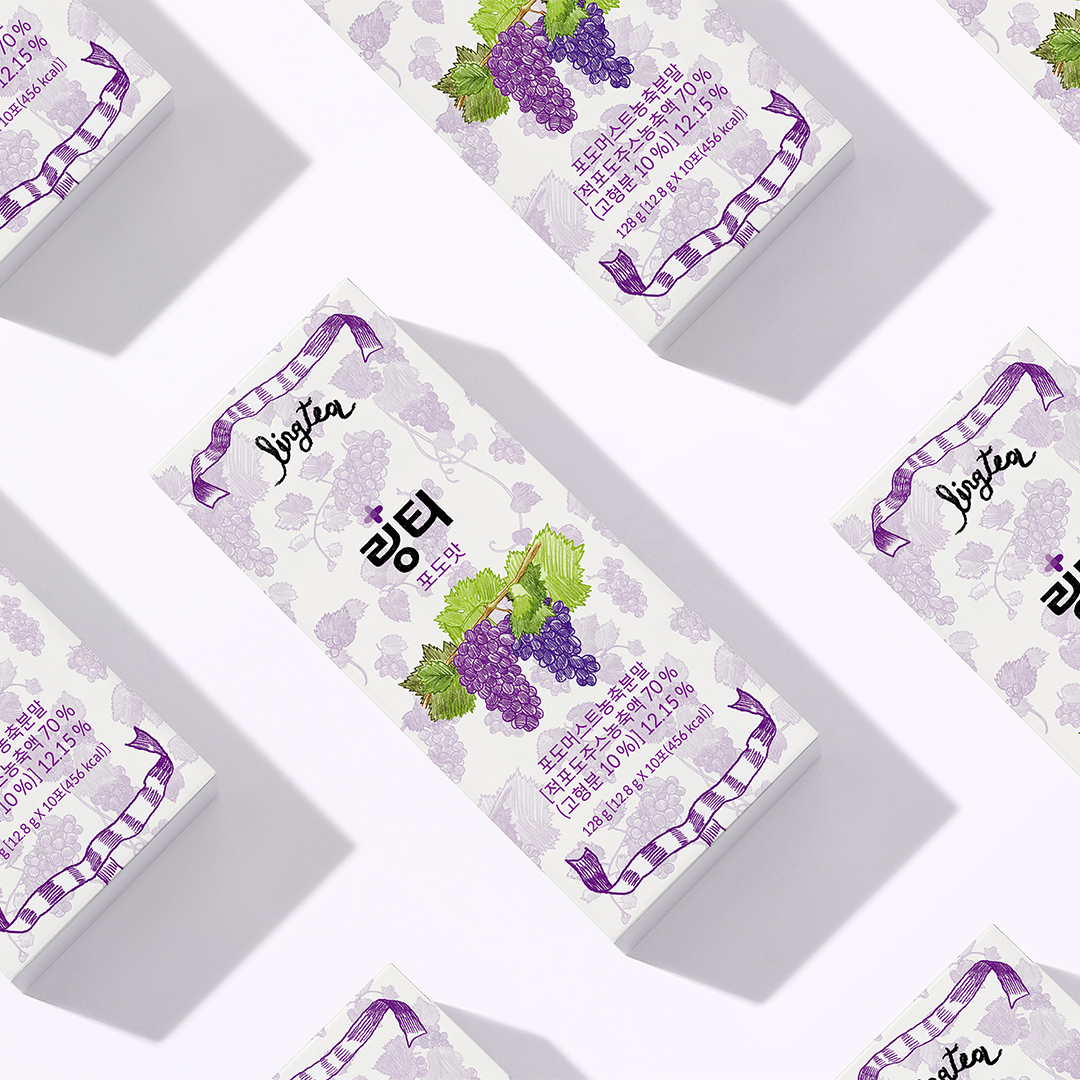 #링티Xsaki #링티쉐어

충성! 여러분, 안녕하십니까!​

수분 충전을 통해 일상의 회복을 돕는 링티가 다채로운 활동으로 많은 이들에게 따뜻함을 전하는 아티스트 saki 작가님과 함께 사회 공헌 활동을 진행합니다.

‘링티Xsaki 에디션’ 판매 수익금의 일부는 초록우산을 통해 도움의 손길이 필요한