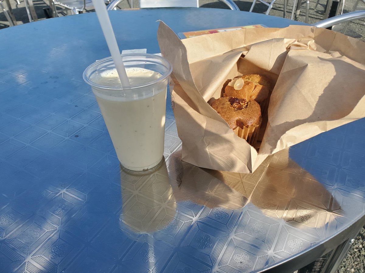 dengerous9610's tweet photo. 色々食べてきた！
#推し飯フェス  #万博記念公園 https://t.co/fi8MNy36a2