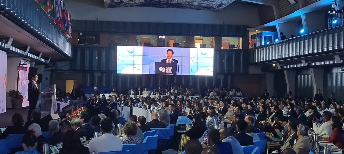 "Youth leadership is a necessity for our global food systems and food culture. We are here to listen and learn. Let's be humble, inclusive and respect each other."  <a href="/FAODG/">FAO Director-General QU Dongyu</a> opens the #WorldFoodForum2024 Global Youth Forum in Rome💥