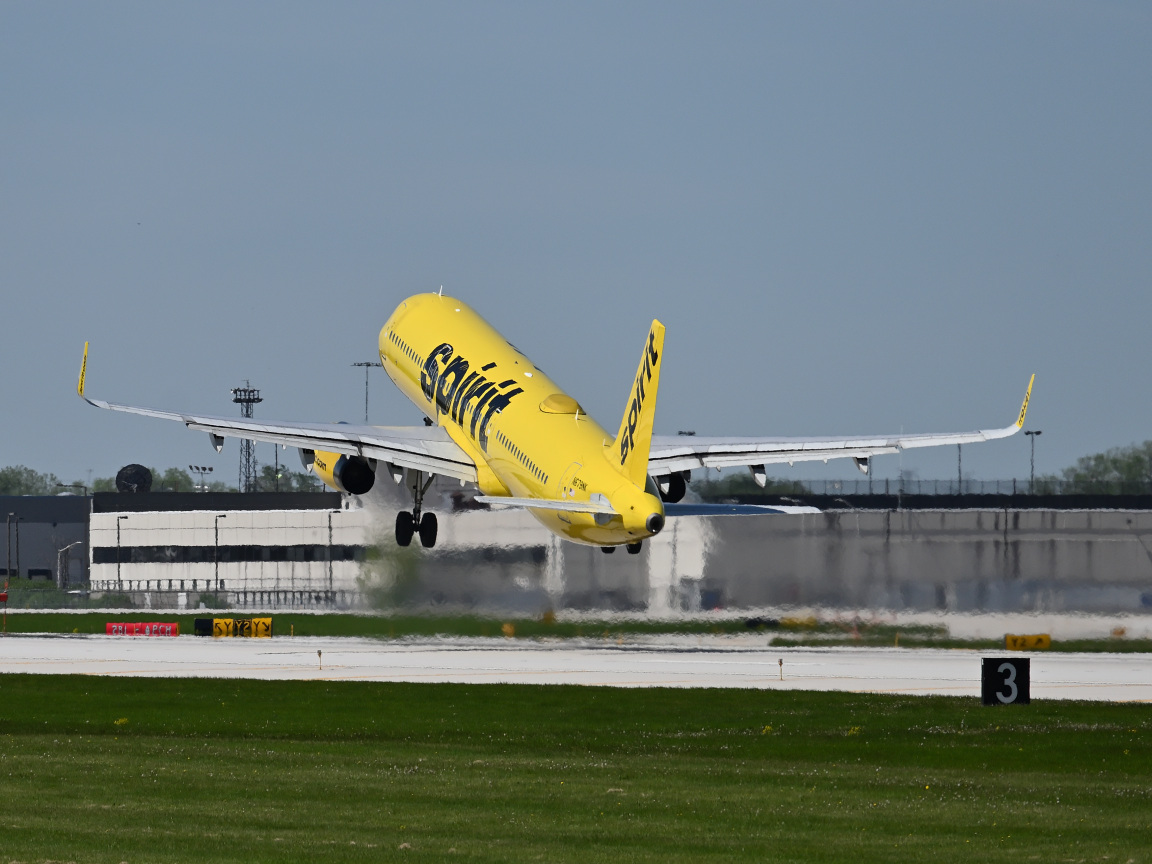 B748Driver's tweet photo. N679NK - Airbus A321-231.
Spirit Airlines (@SpiritAirlines).
Chicago O'Hare Intl Airport (KORD/ORD).
01MAY2024.
Photo: Bruno Proence Alves.
#spiritairlines #a321 #planespotting #kord #ord #fly2ohare #aviation #airbus #airbuslovers @Airbus @fly2ohare https://t.co/PMozEyJanW