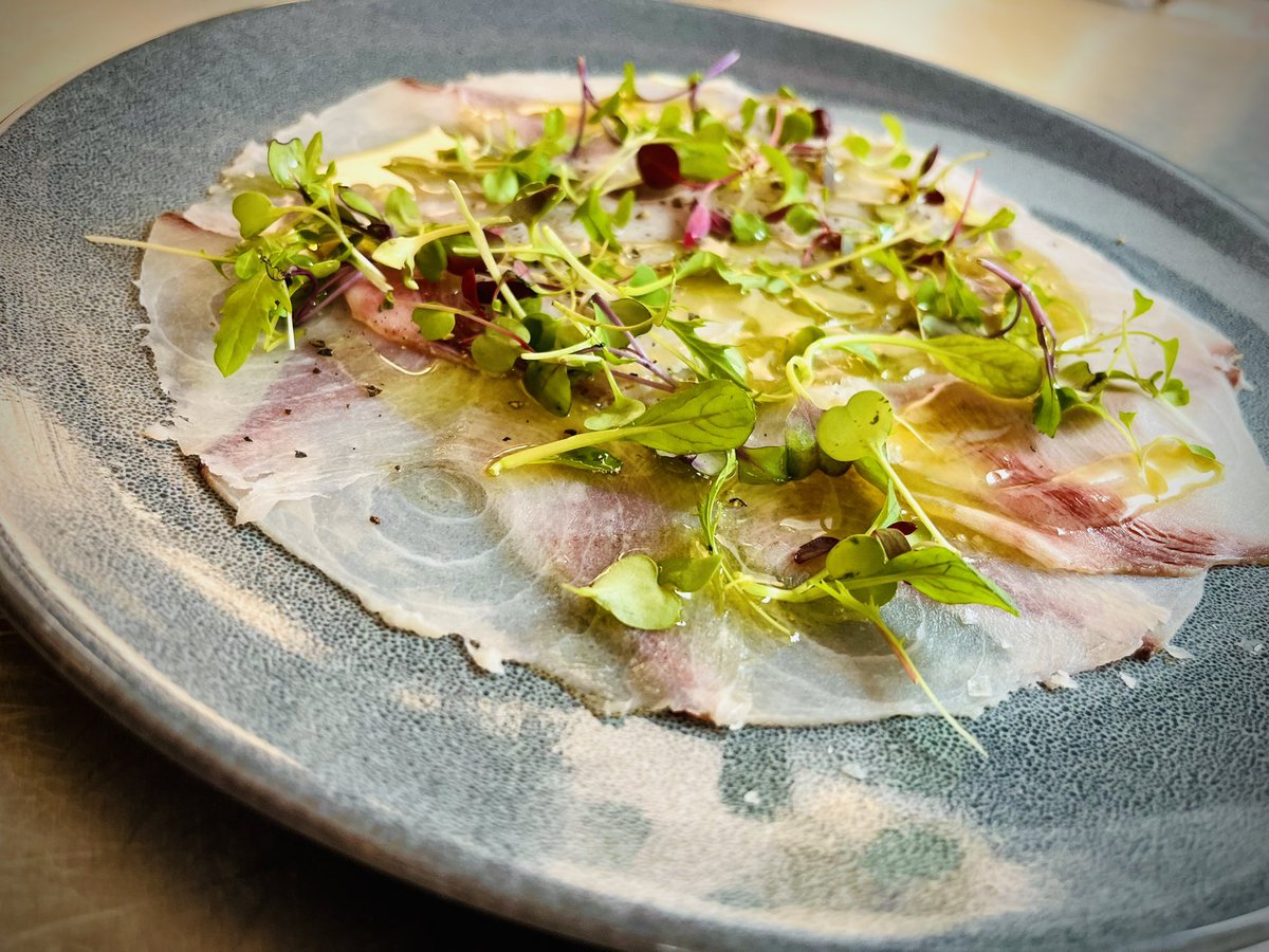 LaLocandaCinzia's tweet image. We have some very special dishes on our autumn/winter menu which we think you’ll love. 

~ Crudo of slightly smoked sword fish, extra virgin olive oil, lemon juice and micro salad.

#autumnmenu #wintermenu #SeasonalCooking #EatSeasonally
