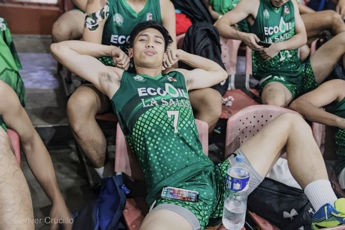 tj_canino's tweet photo. can we all collectively agree that this is the best 🏹green spikers' jersey design? the fit is sooooo 🤏

petition to bring this back! 🔥😤 https://t.co/5B0vmjIlPf