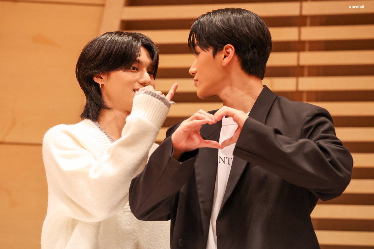 notfriendwong's tweet photo. 마치

넌내깔이야

라고선언한뒤 바로영역표시하는것같구나
이게낫웡이지예 https://t.co/PPBBoTP8wR