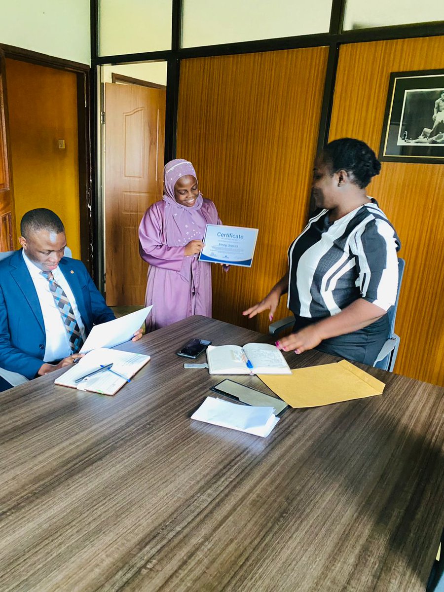 oc_advocates's tweet image. Friday marked the conclusion of the three-month clerkship program. 

It was a pleasure to have Wilfred, Shamirah, and Joel on board, and we're confident they gained valuable experience during this time. 
#Excellence 
#Passion 
#Intergrity