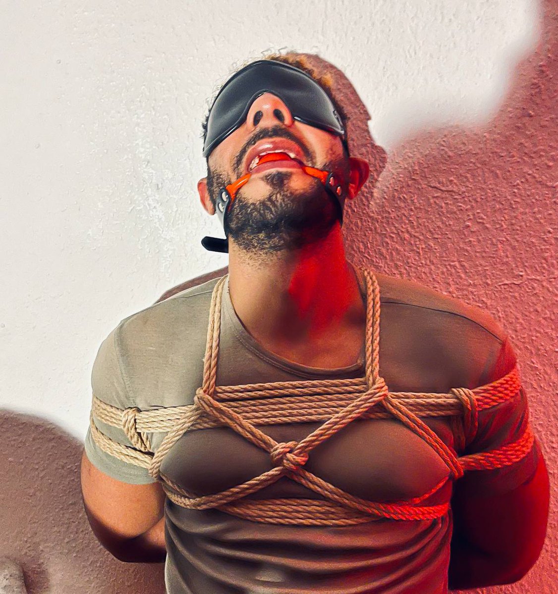 ZappPup's tweet photo. Ngl I'm kinda shook that I used to hate ballgags like wtf they're so hot https://t.co/rcO5Esm4qW